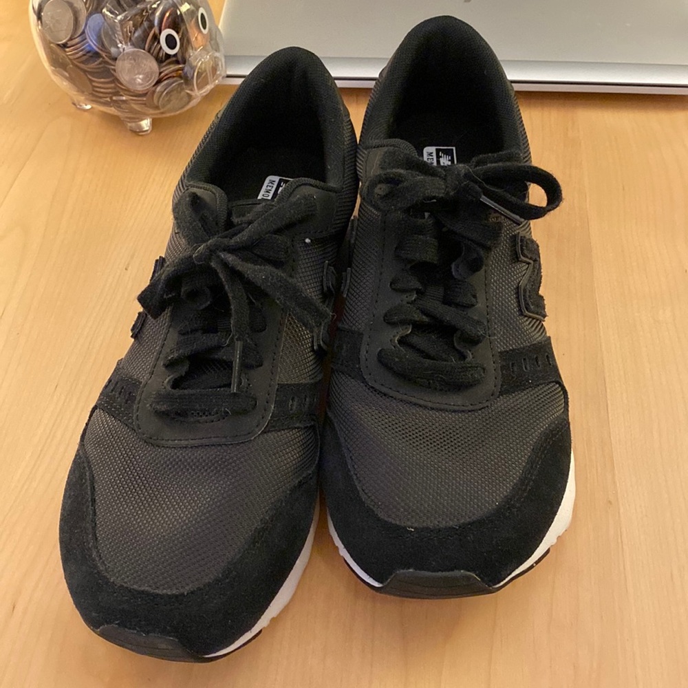 Black New Balance 311 retro memory sole